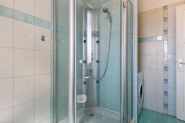 Mit Balkon Fuer Zwei Personen *