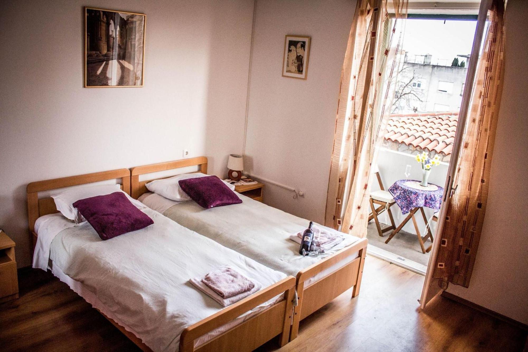 Mit Balkon Fuer Zwei Personen *